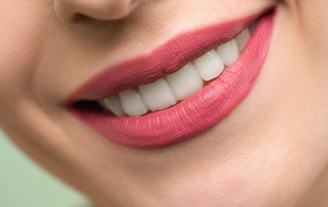 Sturdy Lifestyle Remedies For Healthy Teeth and Gums